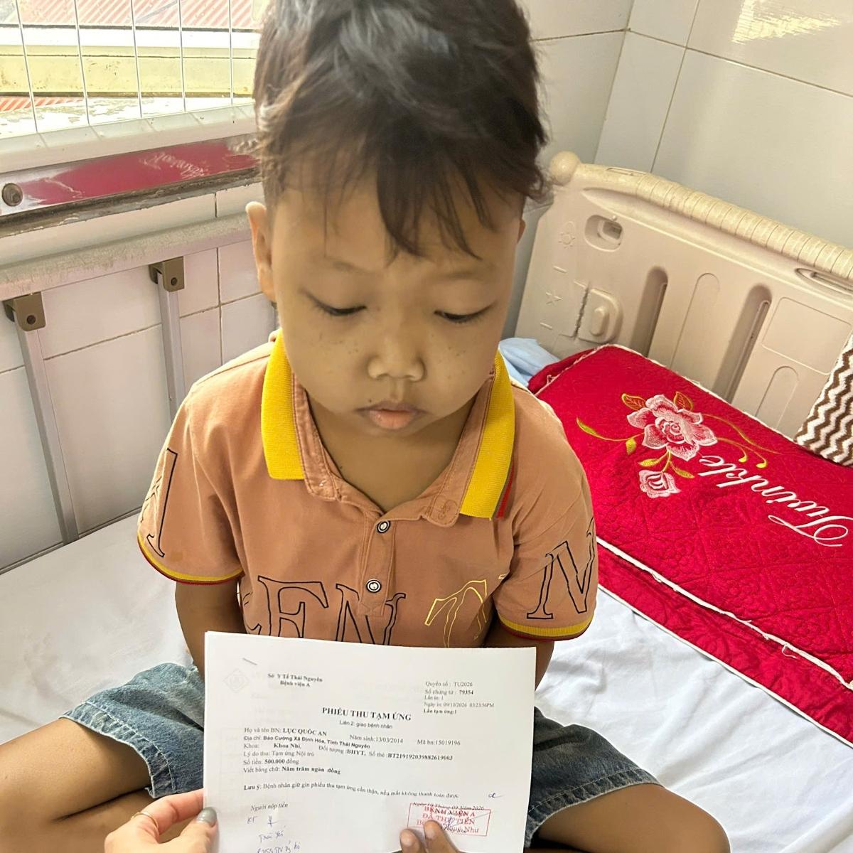 Đỡ đầu viện phí - cùng con đi qua những tháng ngày điều trị
