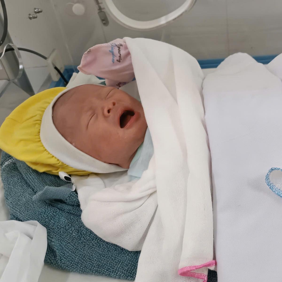 Bé Ánh Dương thai nhi 36w cứu ngày 22/9/2026